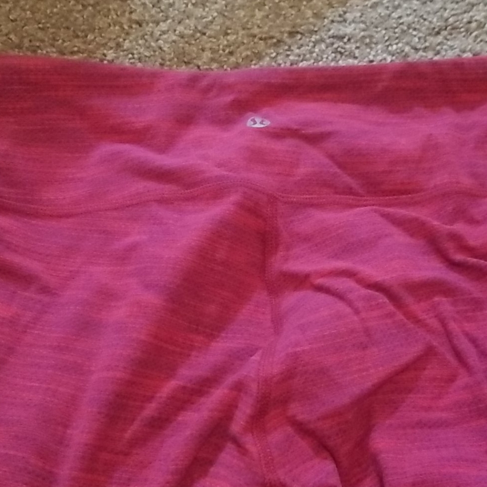 Lululemon wunder under crops